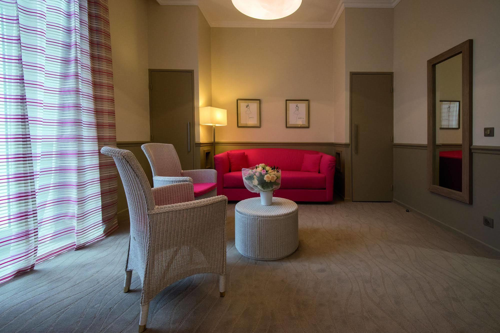 Hotel Vacances Bleues Royal Westminster Menton Eksteriør billede